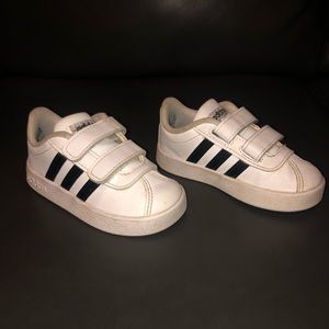 Adidas toddler shoe size 6